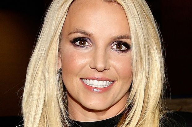 แม่มาแล้ว! Britney Spears แลนดิ้งลง กทม.แฟนคลับรอต้อนรับเนืองแน่น(คลิป)