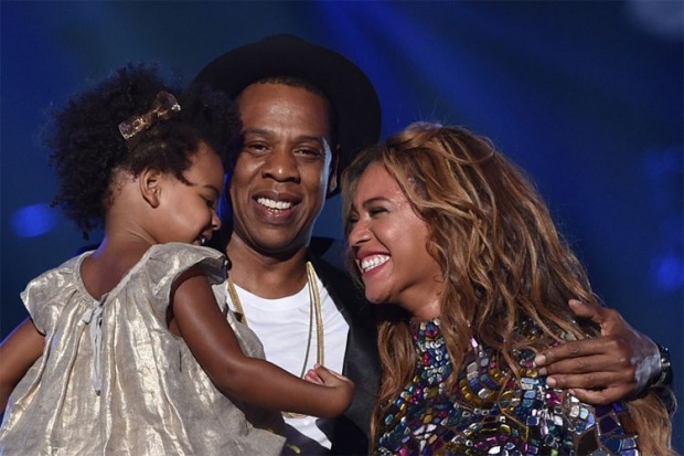 เผยชื่อสมาชิกใหม่ของบ้านคาร์เตอร์ ลูกฝาแฝดของ  Beyonce และ Jay Z!