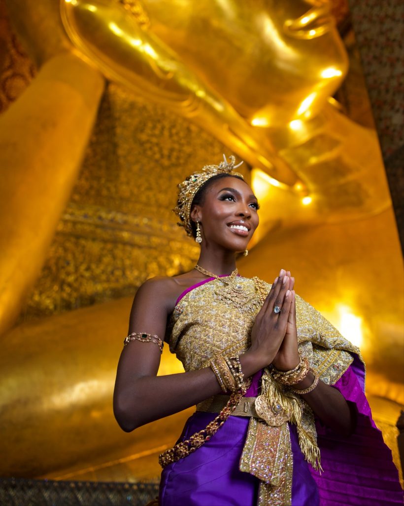 โอลิเวีย มิสยูนิเวิร์สโกตดิวัวร์ สวยเฉิดฉายในชุดไทยจักรพรรดิ