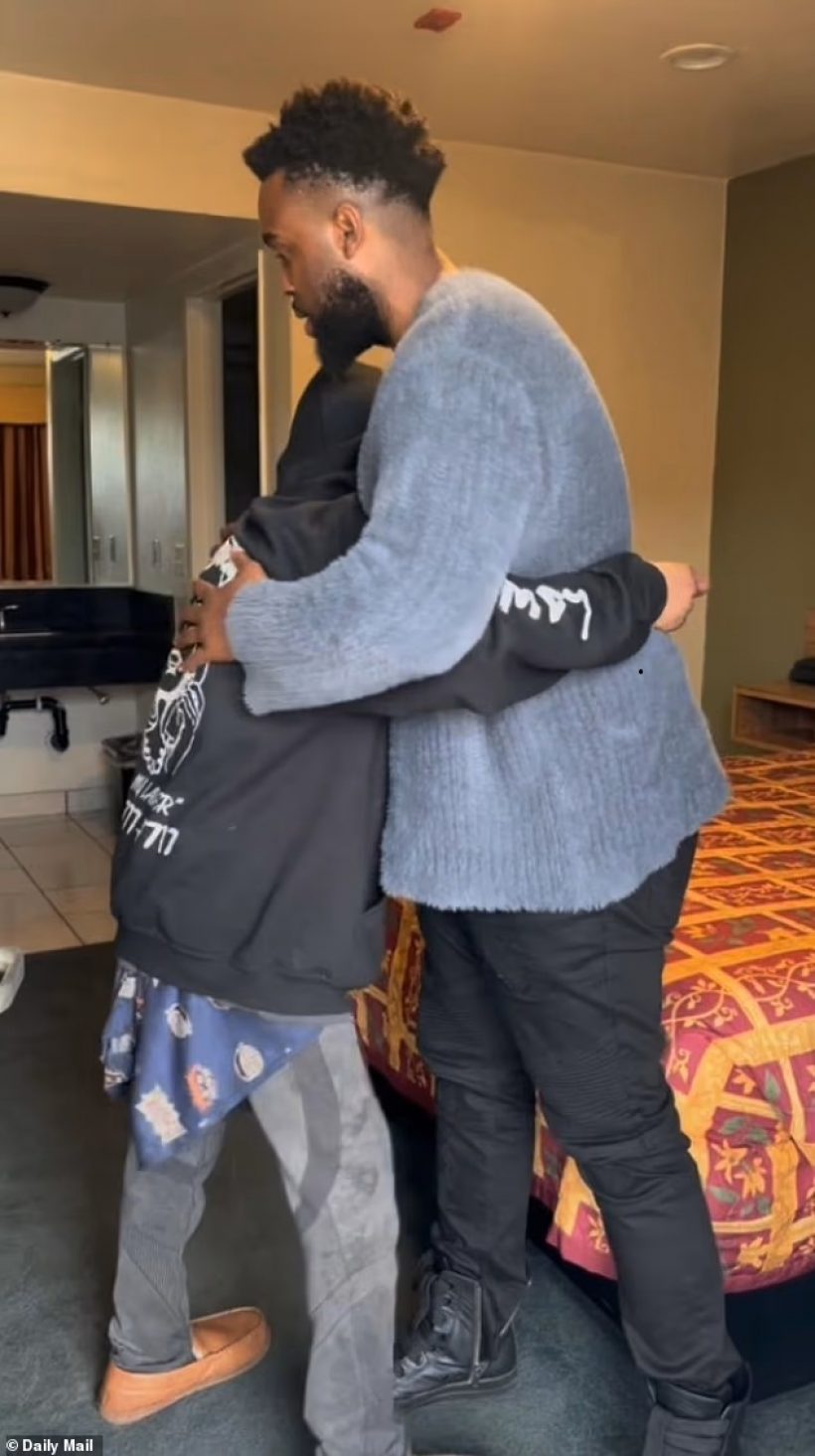 สลดใจ! ภาพล่าสุด อดีตดาราเด็กซีรีส์ดัง กลายเป็นคนไร้บ้าน