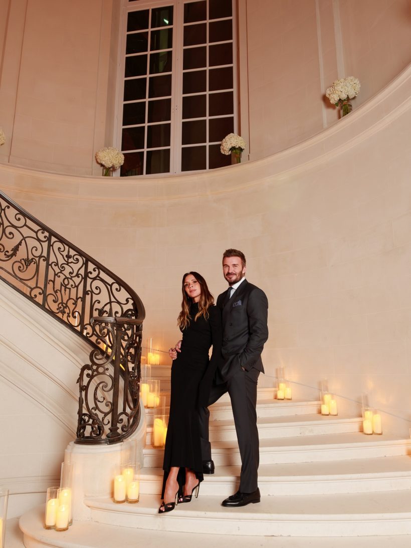 เมินดราม่าบ้านแตก! วิกตอเรีย โผล่ปารีส แม้ลูกชายคนโตแฉรัวๆ