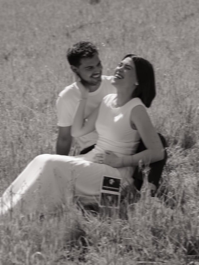 พระเอกดังประกาศข่าวเซอร์ไพรส์ เเฟนสาวท้องลูกคนเเรกเเล้ว!