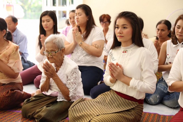 ลูกทุ่งสาวกตัญญู “ต่าย อรทัย”ปลูกบ้านให้”ยาย-แม่” พร้อมจัดทำบุญขึ้นบ้านใหม่ด้วย 