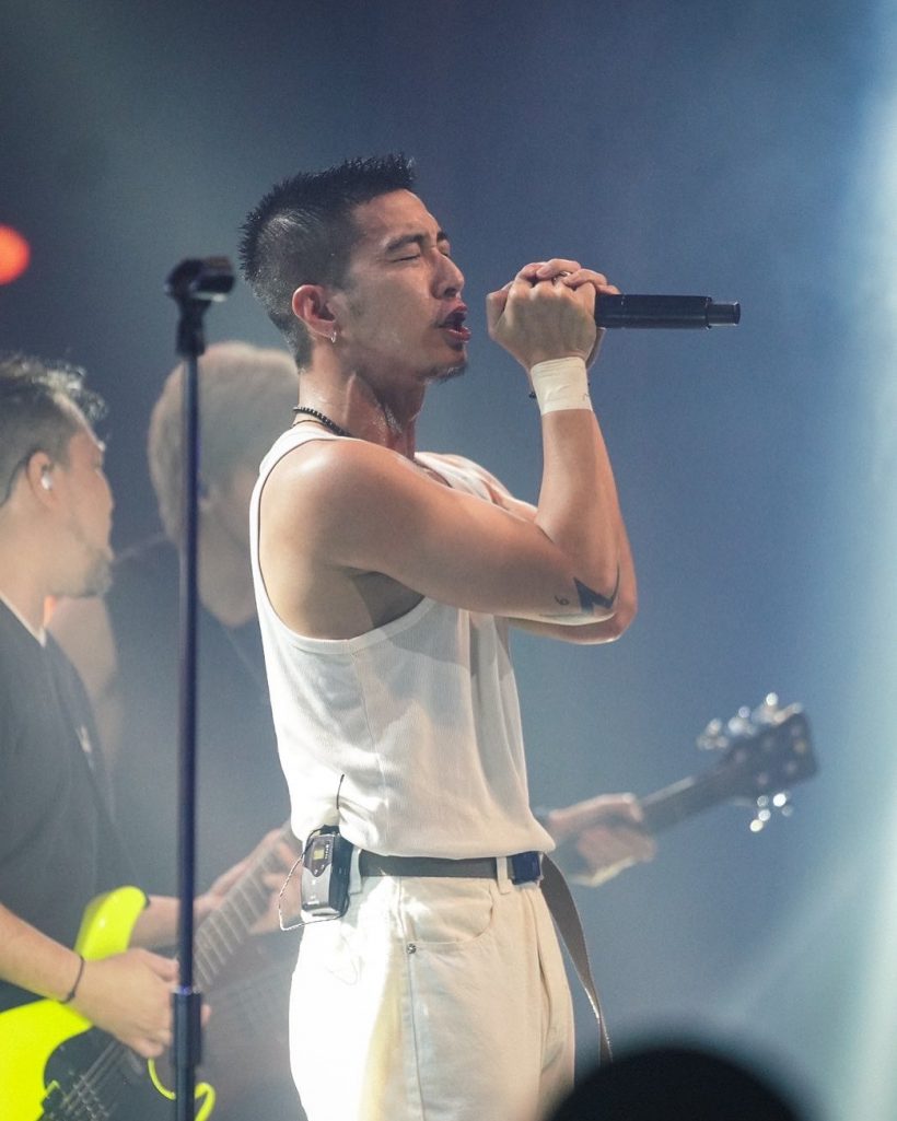โตโน่ เจอพิษดราม่าไม่หยุด ล่าสุดชาวเน็ตกดดัน ออกจากวงการ