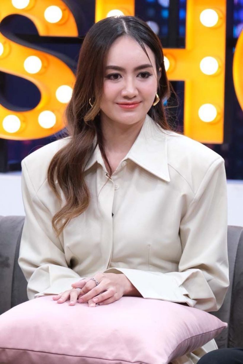 ในที่สุดก็เปิดตัว คู่นี้คบกันนาน 10 ปี เเต่ไม่มีใครรู้