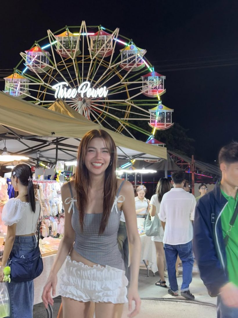 แม่มา!! ดาราสาวสุดฮอต ใส่ชุดนี้ ทำคนมองเหลียวทั้งตลาด