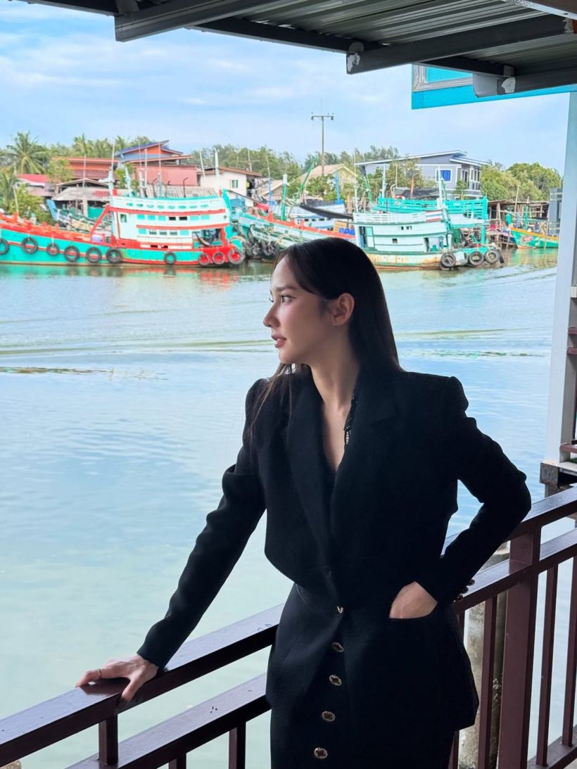 จับตา อั้ม พัชราภา ควงหนุ่มคนดัง ร่วมงานฌาปนกิจคนสนิท