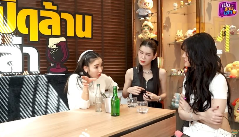 ตกใจ! นักแสดงสาวคนนี้ ดูอึนๆแปลกๆ ที่แท้โดนเล่นของใส่