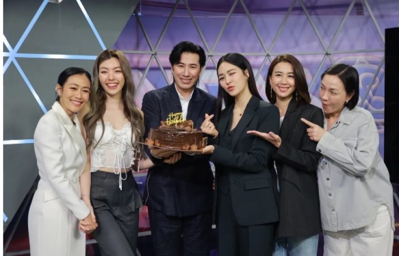 น่ารัก!หลิงออม หอบเค้กเซอร์ไพรส์วันเกิด หนุ่ม กรรชัย กลางรายการดัง!