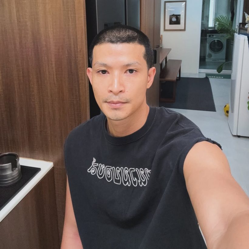 ชื่นชม พระเอกคนนี้ไม่ถือตัว โผล่ร่วมงานอาลัยคุณพ่อ ดิว อริสรา