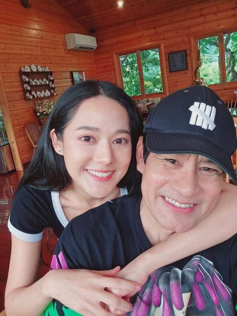 “ทับทิม” เคลียร์ข่าวลือ! คู่รักต่างวัยเลิกกัน