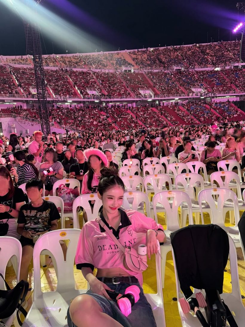 เธอคนนี้ โผล่คอนเสิร์ต BLACKPINK ทำผู้คนอึ้ง ตัวจริงสวยมาก