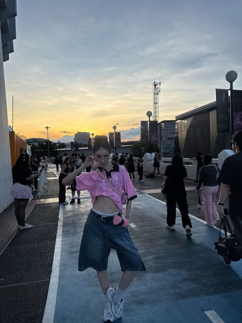 เธอคนนี้ โผล่คอนเสิร์ต BLACKPINK ทำผู้คนอึ้ง ตัวจริงสวยมาก