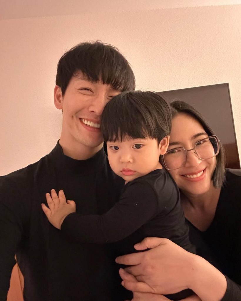 พระเอกหนุ่มไลฟ์สดขายของ ทำอาชีพสุจริต เเต่ชาวเน็ตบอกตกอับ!