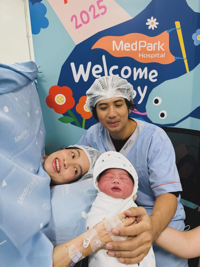 ยิ้มแก้มแตก! นักร้องหนุ่มคุณพ่อป้ายแดง ภรรยาคลอดลูกชายให้ชื่นใจ