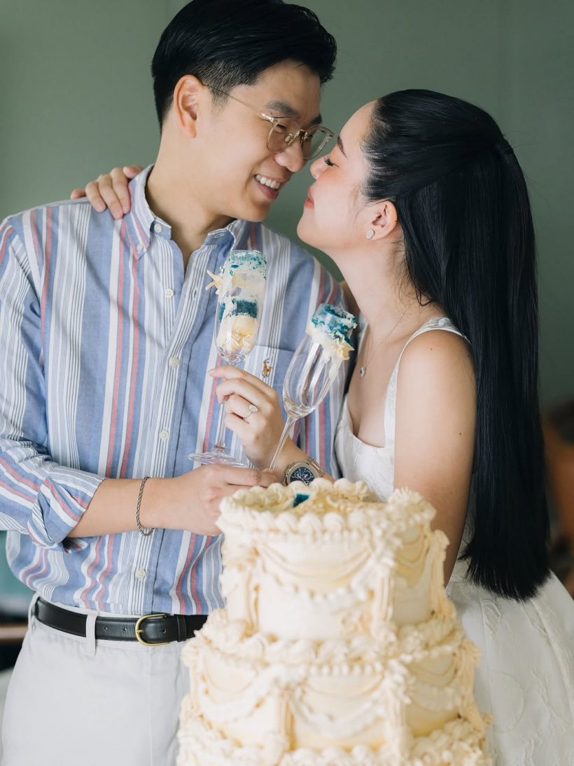 เเห่ยินดี! ไฮโซสาวตระกูลดัง ประกาศเพศลูกทำเฮทั้งครอบครัว