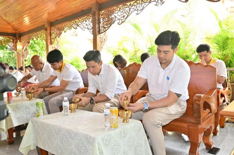 อึ้ง! นาฬิกาเรือนหรู ต๊อด ปิติ พนักงานออฟฟิศคนนี้ไม่ธรรมดา