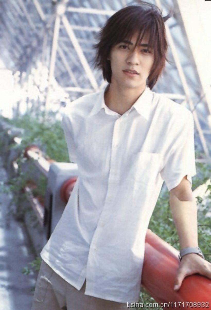 ชาวเน็ตจีนบูลลี่เเรง วิจารณ์ อดีตพระเอก หน้าเเก่ควรไปพัก!