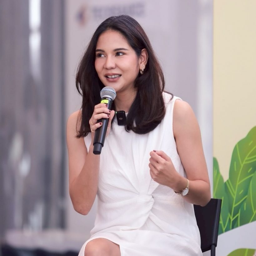 เกิดอะไรขึ้น? ดาราสาวขอพักเบรกงานการเมือง คืนสู่วงการบันเทิง