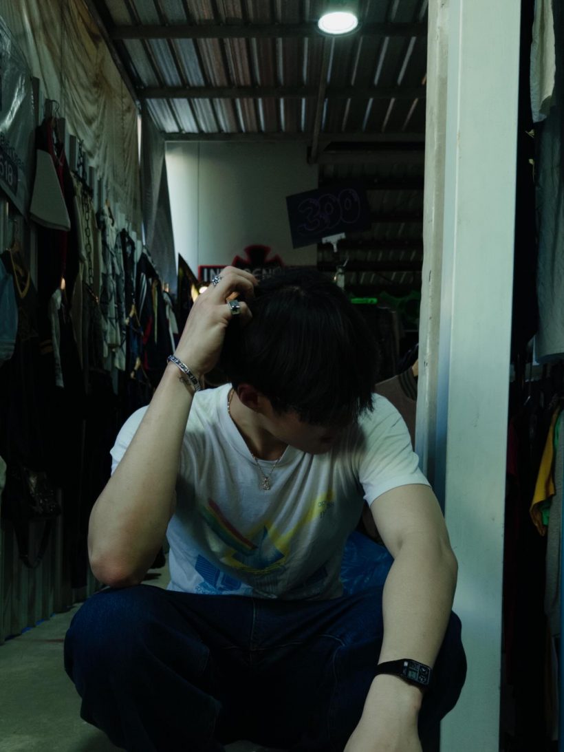 งู้ย..กระทิงโชว์ LoveTag ปริศนา ติดหรากลางแก้วจองแล้วครับ