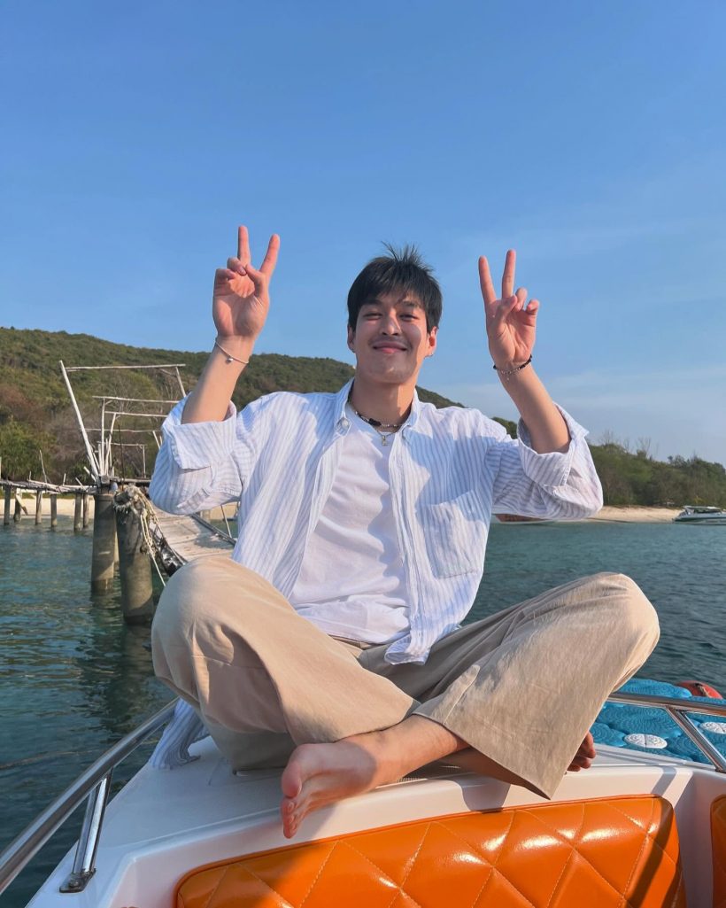 งู้ย..กระทิงโชว์ LoveTag ปริศนา ติดหรากลางแก้วจองแล้วครับ