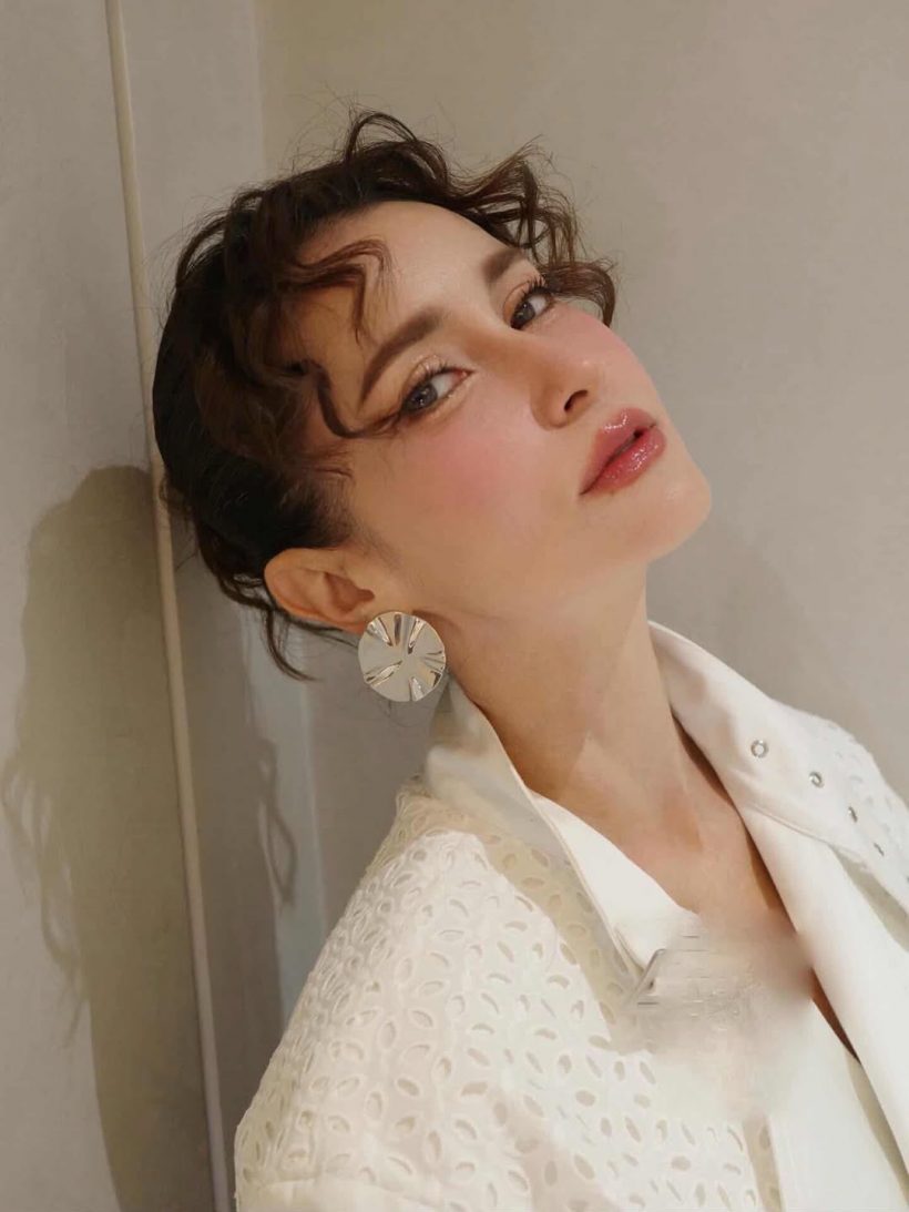 ตัวแม่ของจริง! เธอคนนี้ ใส่เสื้อผ้าตัวละ 199 ก็ยังดูแพง