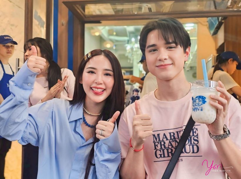 คู่จิ้นรีเทิร์น?พระเอกบุกเซอร์ไพรส์พร้อมดอกไม้ แฟนคลับน้ำตาซึม