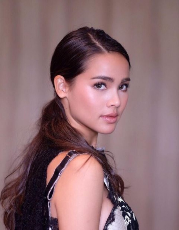 โซเชียลแตก!! “ญาญ่า” อัพรูปวาบหวิวโชว์เนื้อหนังกลางดึก คืนกำไรแฟนคลับ