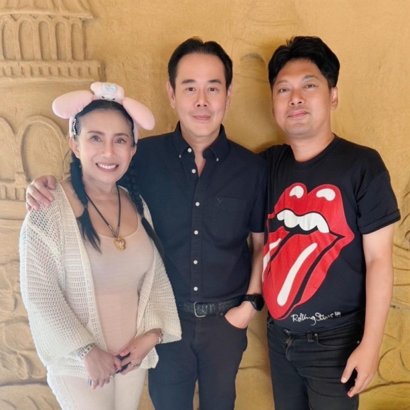 ได้เห็นภาพนี้แล้ว! เป๊ก สัณชัย เข้าเยี่ยม เสก โลโซ ถึงเรือนจำ