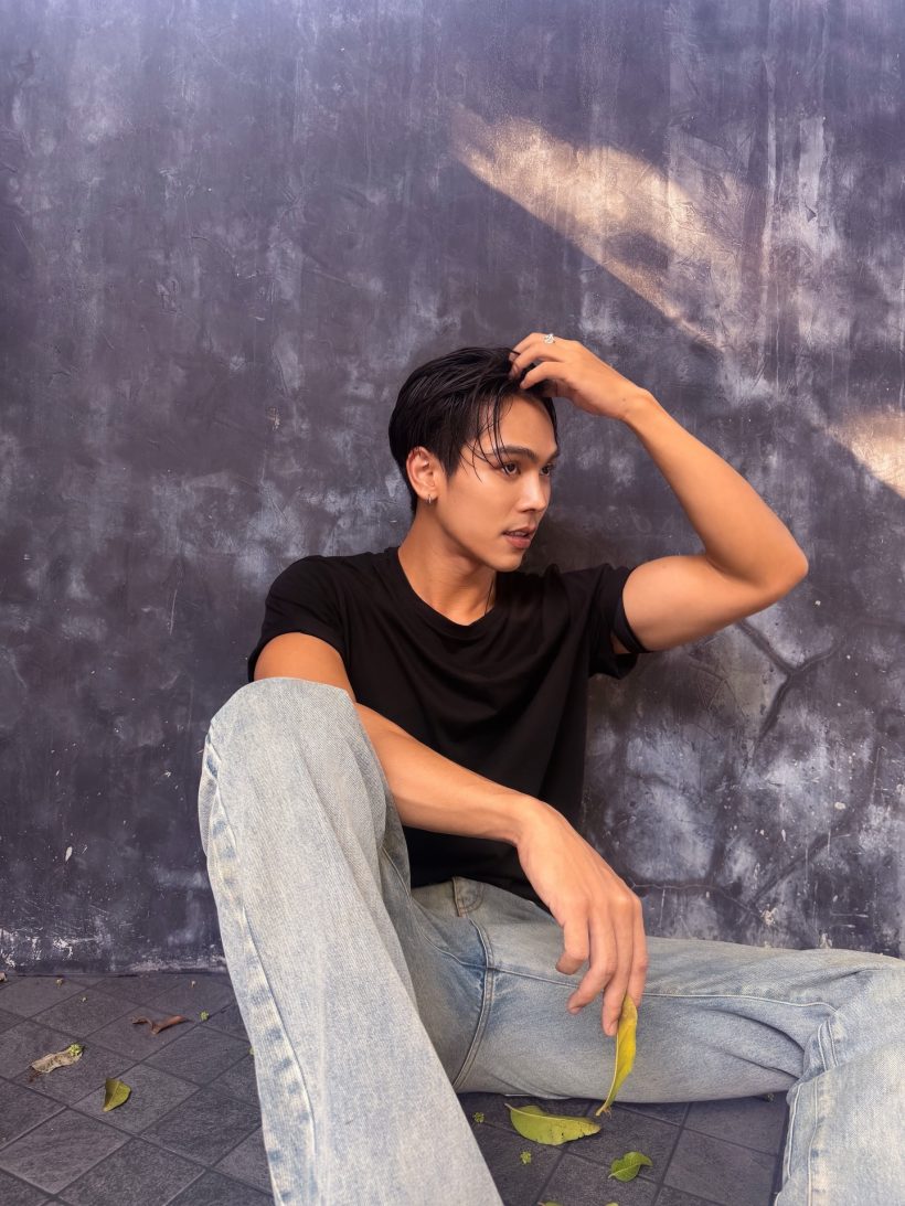 อึ้งทั้งสตู..! พระเอกดังโดนแฉกลางรายการ ใส่กางเกงตัวละล้าน?