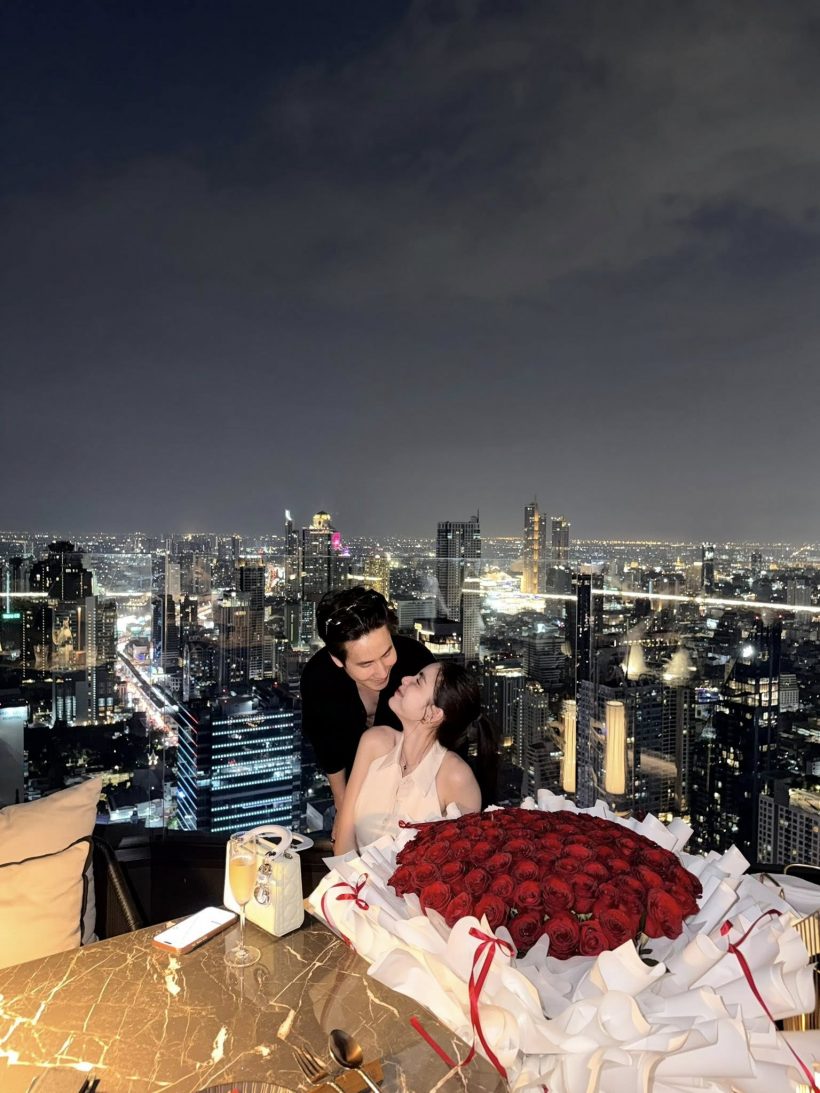 สาวชื่อดัง พ้อชีวิตงานเข้าตลอด แต่โชคดีแฟนไม่ปล่อยมือ