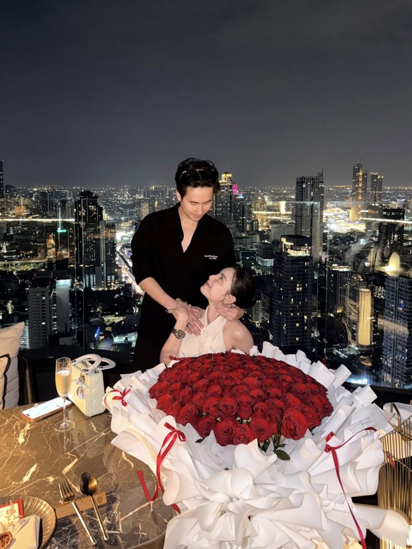 สาวชื่อดัง พ้อชีวิตงานเข้าตลอด แต่โชคดีแฟนไม่ปล่อยมือ