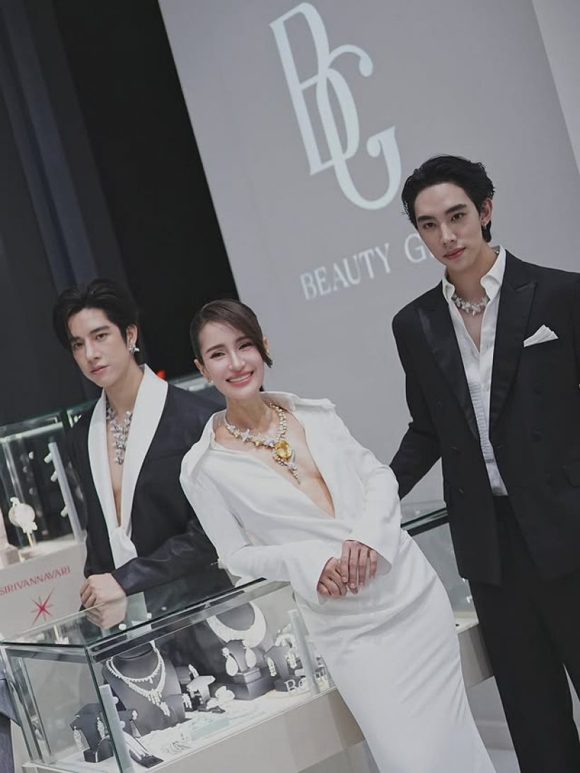ซูมชัดๆสร้อยบนคอ แอน ทองประสม อลังการตาแตก
