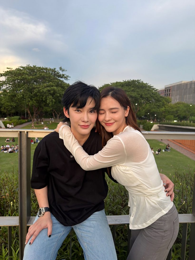 คู่จิ้นในตำนาน หวนเสิร์ฟโมเมนต์ชวนกรี๊ด เคมีดีเหมือนเดิม