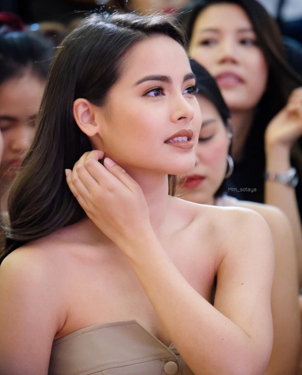 ลิซ่า - ญาญ่า มาแรง ติด TOP 3 สาวสวยที่สุดในโลก!