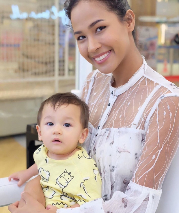 เมญ่า ชี้แจงในฐานะแม่ หลังเจอคนดราม่า ให้นมลูกกลางห้าง