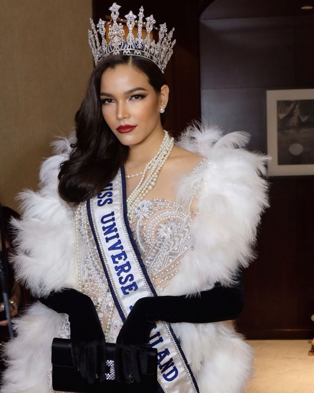 สวยฟาด! ฟ้าใสลุคล่าสุด เเต่งตัวจัดเต็มเจิดจรัสในงานดินเนอร์หรู Miss Universe 2019 