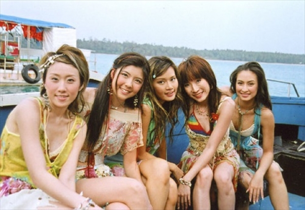 ออริจินัลมาเอง! แก๊ง 2002 ราตรี รวมตัวโชว์สเต็ปแดนซ์เพลงฮิต Hula Hula 