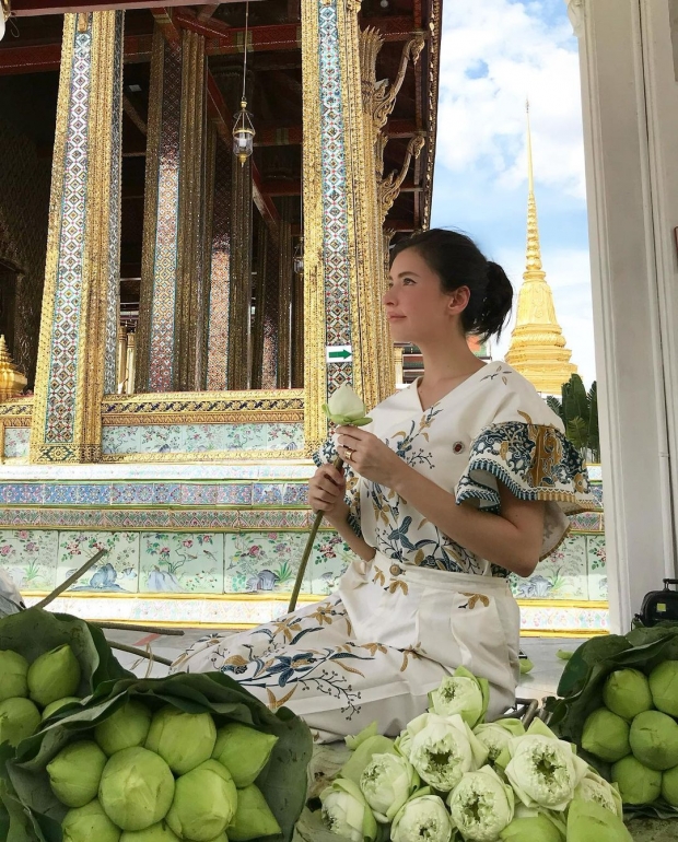 ศรีริต้า เผยภาพคุณพ่อลอยกระทงกับคุณแม่ พร้อมข้อความชวนน้ำตาไหล