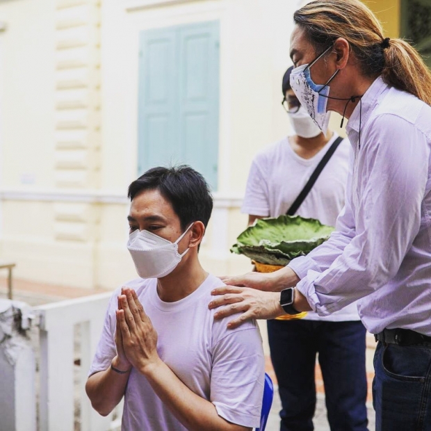 อนุโมทนาบุญ แพท พาวเวอร์แพท เข้าพิธีอุปสมบทเรียบง่าย ทดแทนคุณพ่อแม่ 