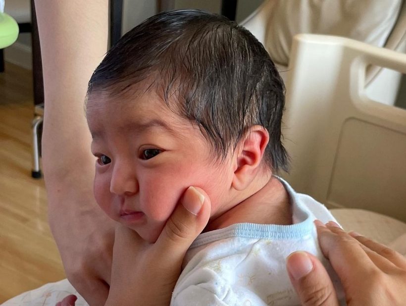   หลงรักเลย! น้องธริณลูกชายพิตต้า จมูกพุ่งปรี๊ดน่ารักน่าเอ็นดูสุดๆ