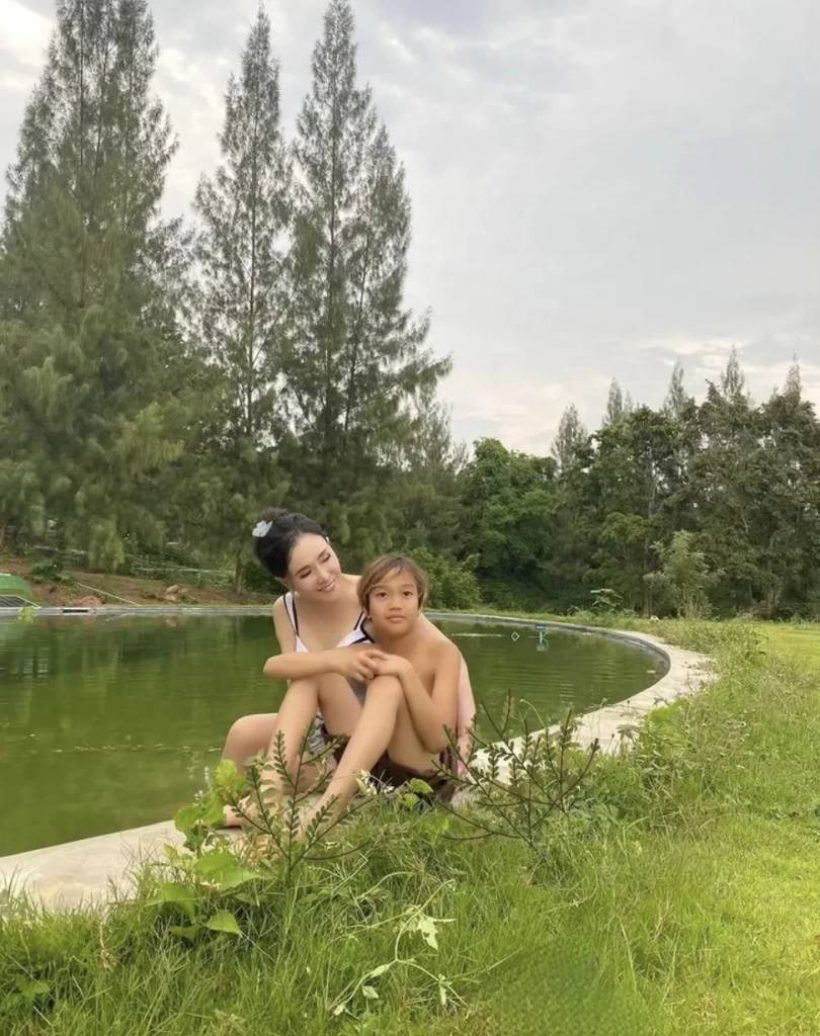 คุณย่าเยี่ยมหลาน น้องกัสสป ลูกชายหม่อมโจ้ ล่าสุดโตเป็นหนุ่มเเล้ว