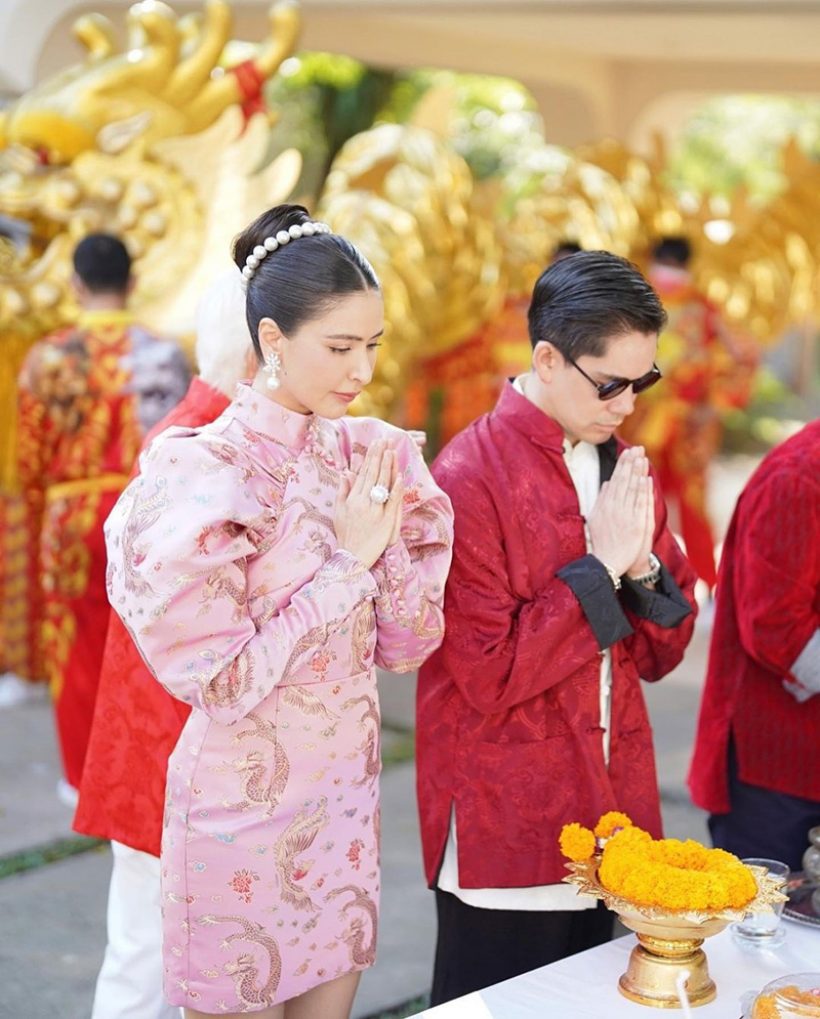 นางเอกดังพาลูกชายฉลองตรุษจีนพร้อมหน้าตระกูลหมื่นล้าน ใหญ่อลังการสุดๆ