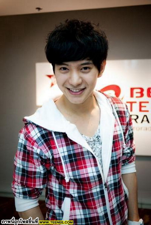 ไอซ์ ศรัณยู ปัดตอบเรื่องรัก อ้าง รอชัวร์