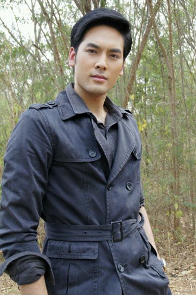 รัชชานนท์แบบ บอม ธนิน หล่อ อาจไม่สู้ รู้แต่ สุข กับ การแสดง