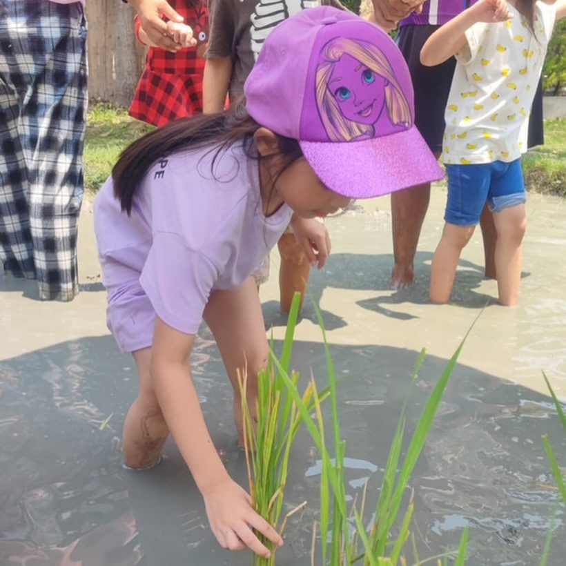 ชื่นชมดาราสาวดัง เลี้ยงลูกดีมาก สุดติดดินแม้รวยไม่ธรรมดา