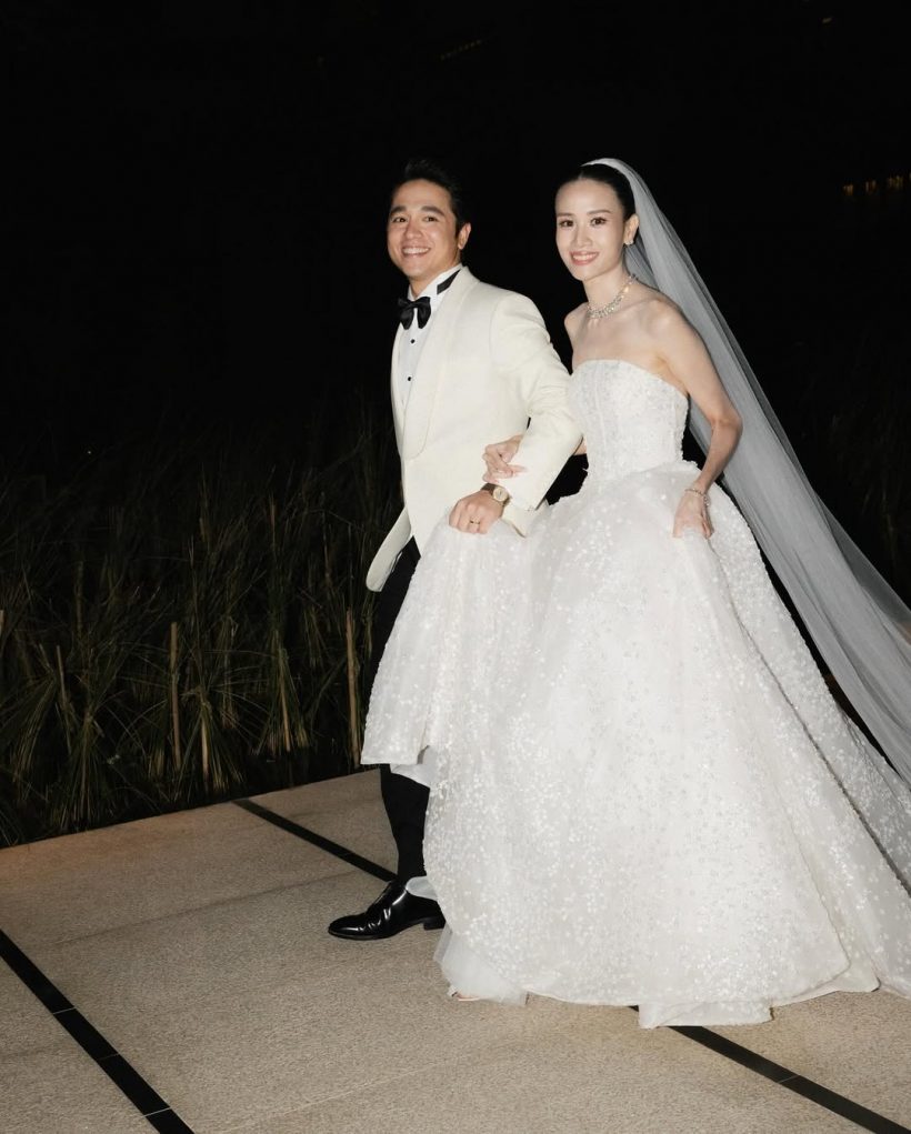 เเฟนๆเเห่ยินดี อเล็กซ์ เรนเดลล์ เตรียมเป็นคุณพ่อเเล้ว