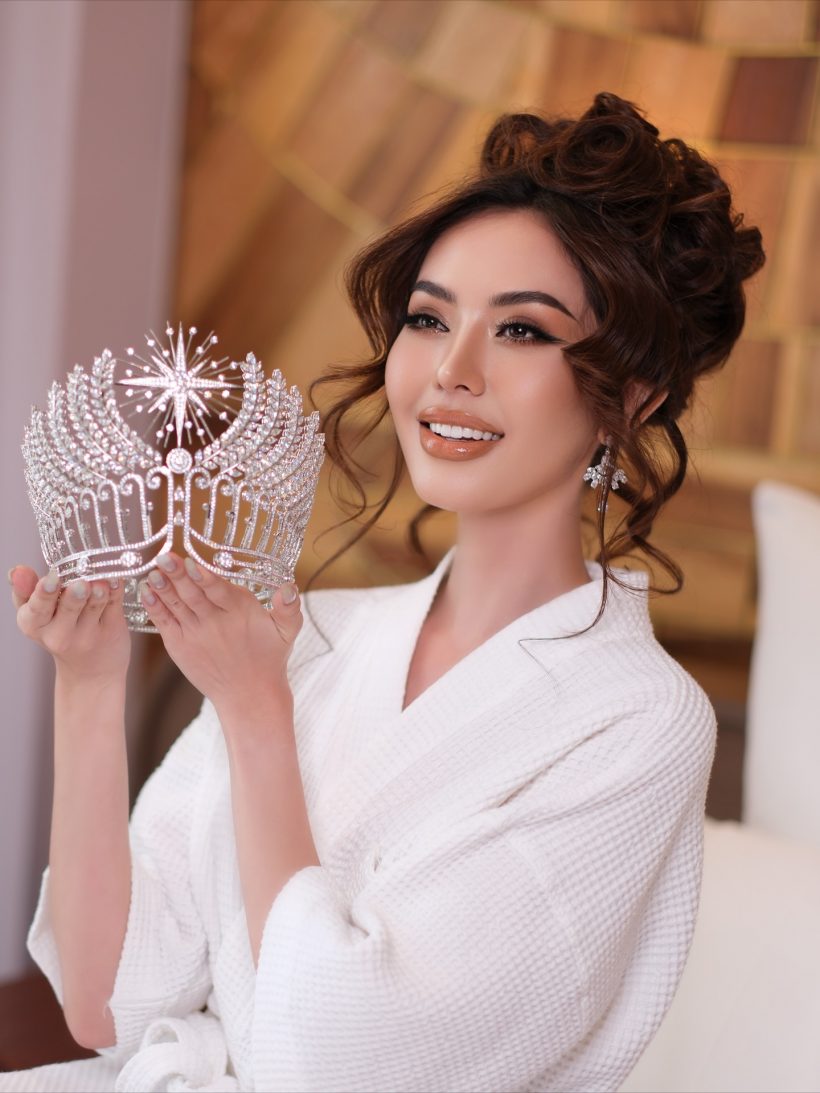 มิสยูนิเวิร์สกัมพูชา ไม่สนกองแม่สั่งเบรกถึงไทยแล้ว บอสณวัฒน์ต้อนรับด้วยตัวเอง!