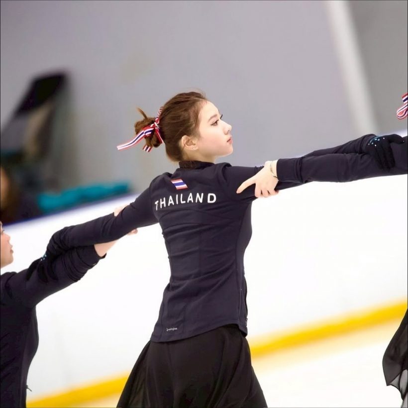 รวม 4 ทายาทคนดังติดทีมชาติไทย เก่งและสวยได้แม่เว่อร์