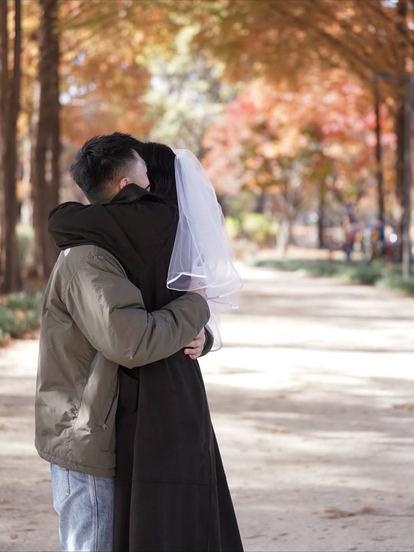 รักเบ่งบาน อดีตนักร้องเเกรมมี่ ถูกเเฟนฮ่องกงตีตราจองเเล้ว